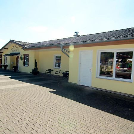 Messe-Hotel Waldruhe Giesen Exterior foto